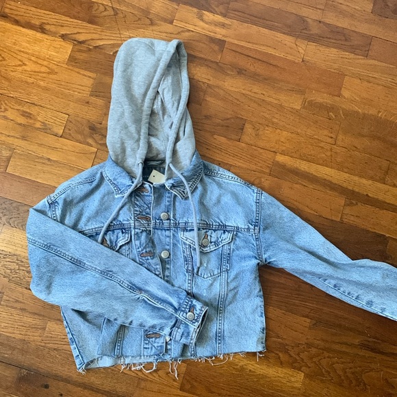 Aeropostale Jackets & Blazers - Aeropostale Jean jacket sweatshirt hoodie gray hood pockets oversized cropped